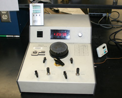 pycnometer testing machine